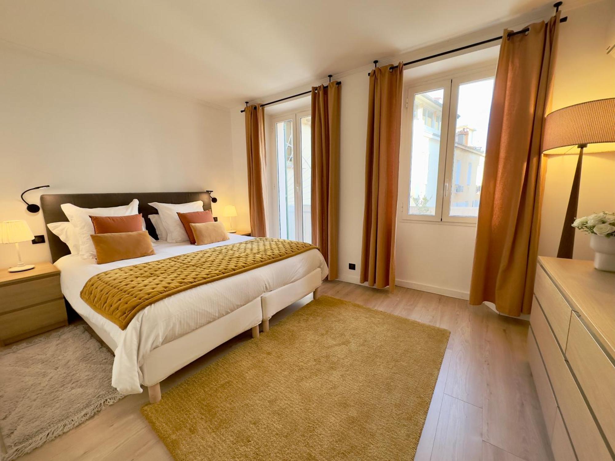 Luxueux 3 Pieces 80M2 - 2Ch - 2 Sdb - 1Mn Beach Croisette Cannes Exterior photo